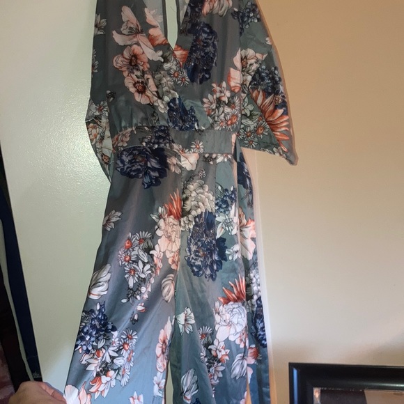 Floral, silk jumper - Picture 3 of 6